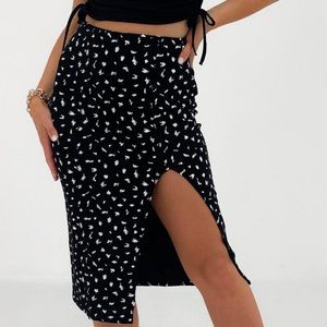 Missguided black & white side split midi skirt